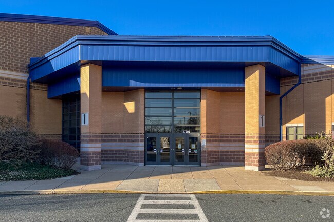 swans-creek-elementary-school-dumfries-va-3-schoolphoto